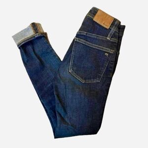 Curvy Madewell High Waisted Skinny Jeans - 23” Waist color: Dark Wash Denim